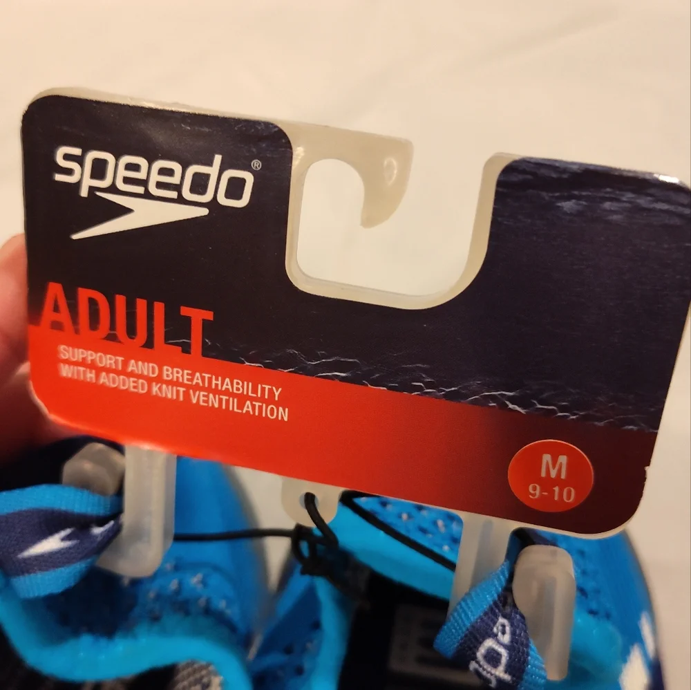 NWT!! MEN'S SPEEDO WATER SHOES (Sz Medium 9-10)